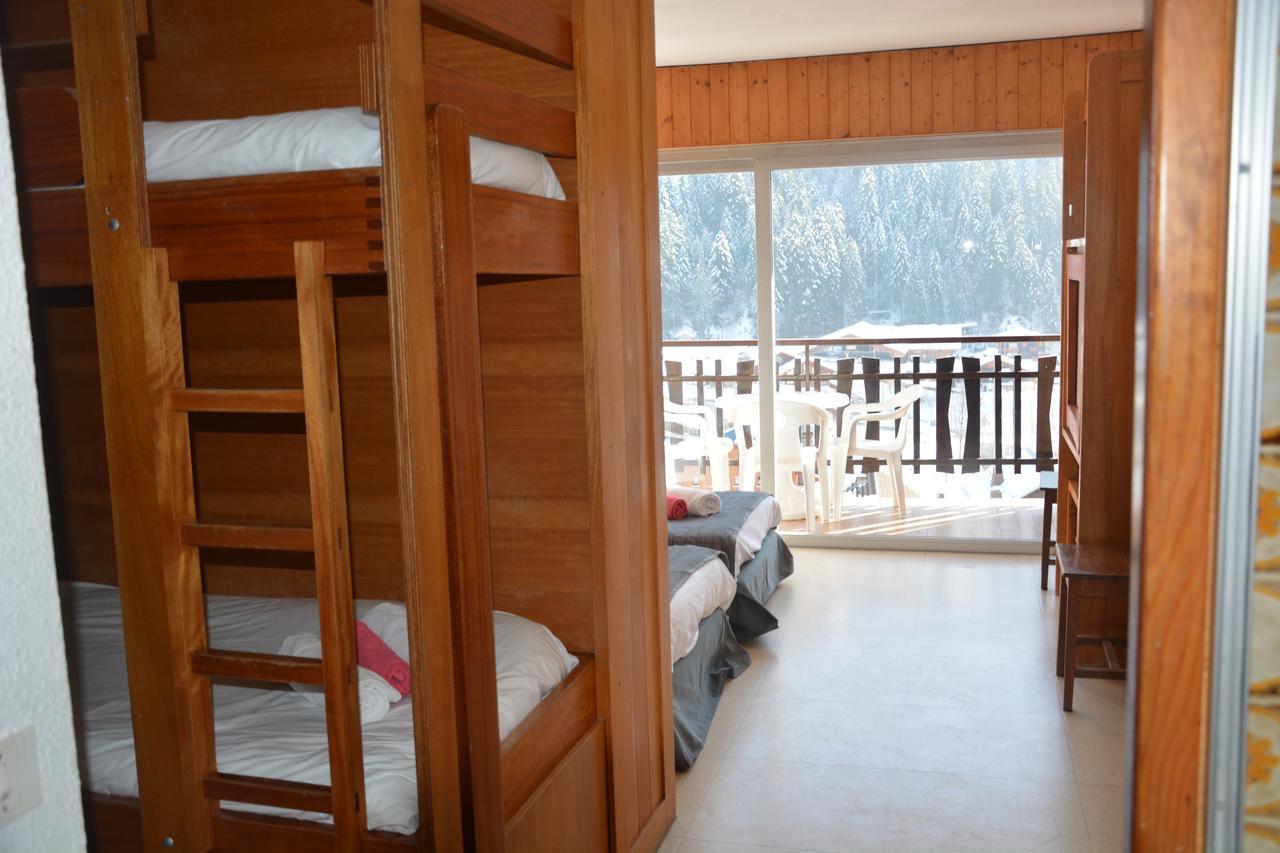 Village Vacances Le Savoy เลอกรองด์บอร์นอง ภายนอก รูปภาพ